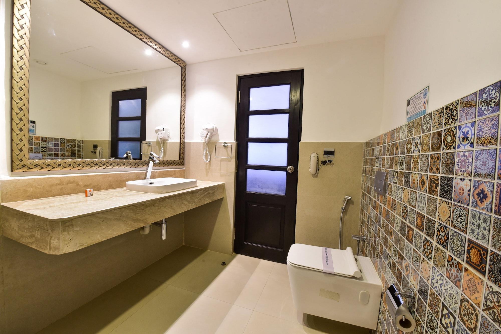 Silver Sands Serenity Hotel